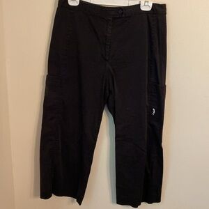 IZOD Cropped Golf Pants